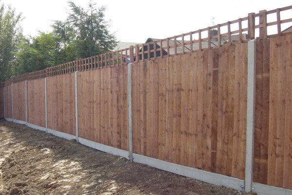 Close Boarded Timber Fencing Basildon