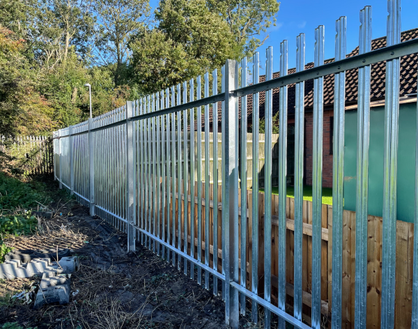 Palisade Fencing Braintree Essex