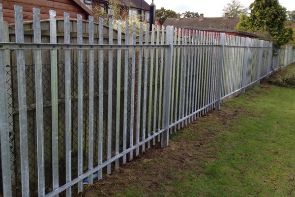 Palisade Fencing Ockendon Essex