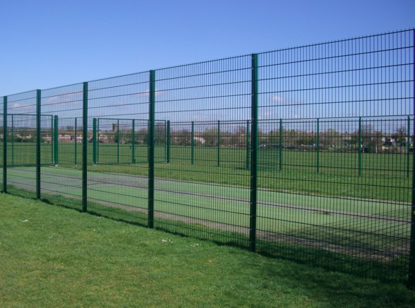 868 Mesh Panel Fencing, Security Fencing Brentwood, Essex, Industrial Fencing